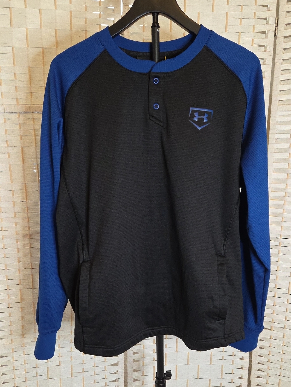 Under Armour Men's Large Black Blue Long Sleeve Henley Performance Shirt